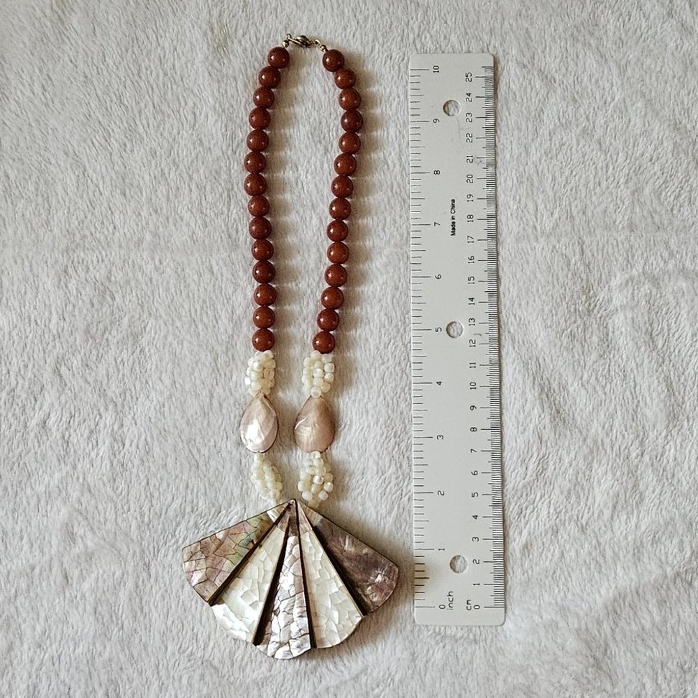 Vintage Shell and Bead Necklace